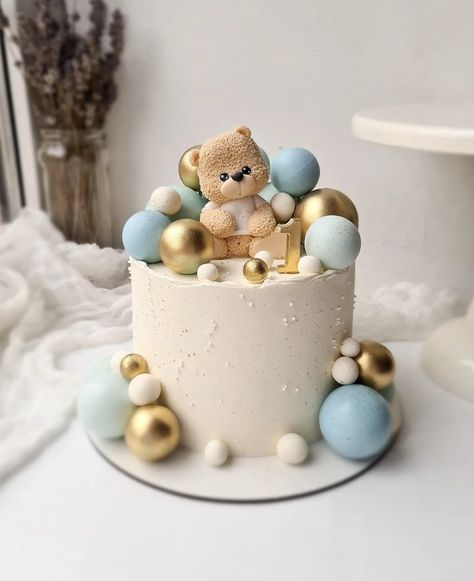 Two Tier Teddy Bear Cake, Bear Cake Baby Shower Boy, Tort Baby Shower Boy, Cake Bear Baby Boy, Birthday Cake 1 Year Boy, Beary First Birthday Cake, Teddy Bear Cake Ideas, Baby Shower Bear Cake, Cake 1 Year Boy