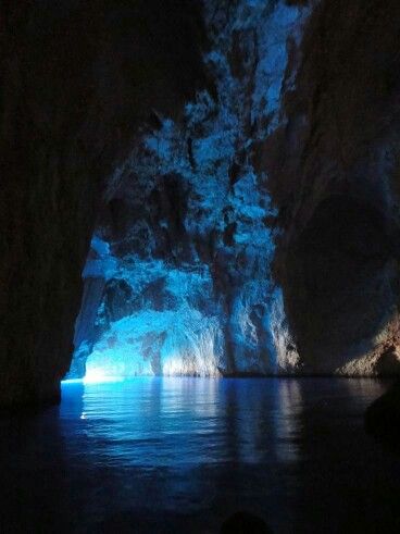 . Blue Caves Greece, Sea Cave Aesthetic, Cave With Water, Kastellorizo Greece, Cave Swimming, Cave Aesthetic, Cave Lighting, Water Cave, Blue Cave