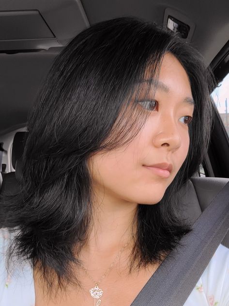 Hair Framing Face Short, Face Frame Bangs Short Hair, Face Layers Short Hair, Short Hair With Layers And Face Framing, Asian Layered Bob, Asian Round Face Haircuts, Asian Short Hair Round Face Medium Lengths Layered Hairstyles, Short Hair Face Frame, Face Framing Pieces Short Hair