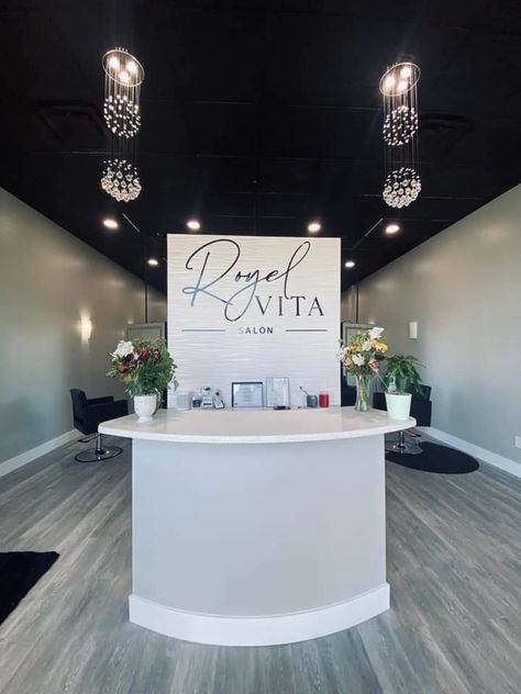 Parlour Reception Design, Front Desk Ideas Reception Areas Salon, Tanning Salon Decor Interiors, Hair Salon Front Desk, Salon Front Desk Ideas, Hair Salon Reception Area, Salon Flooring Ideas, Front Desk Ideas Reception Areas, Beauty Salon Reception Area