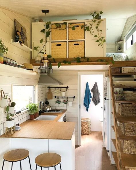 19 Tiny House Interior Ideas & Design Tips | Extra Space Storage Tiny House Furniture, Tiny House Interior Design, Small House Interior, Tiny House Layout, Warm Home Decor, Small House Interior Design, House Interior Design, Tiny House Decor, Tiny House Interior