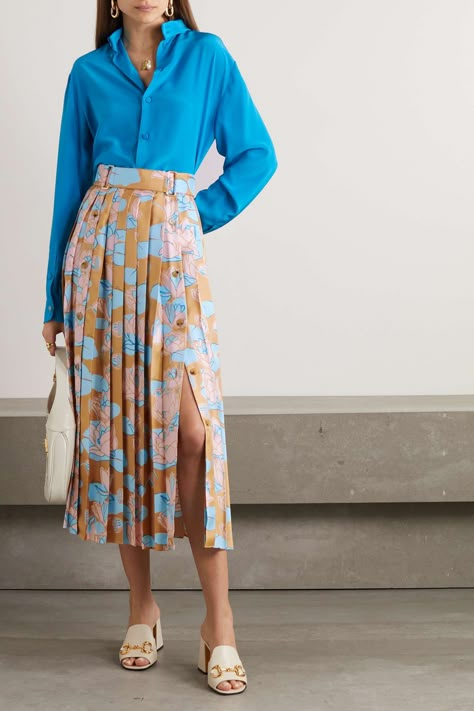 Floral Pleated Skirt Outfit, Floral Prints Fashion, Designer Skirt, Spring Business Casual, Floral Pleated Skirt, Midi Skirt Outfit, Designer Skirts, Printed Pleated Skirt, Fashion Days