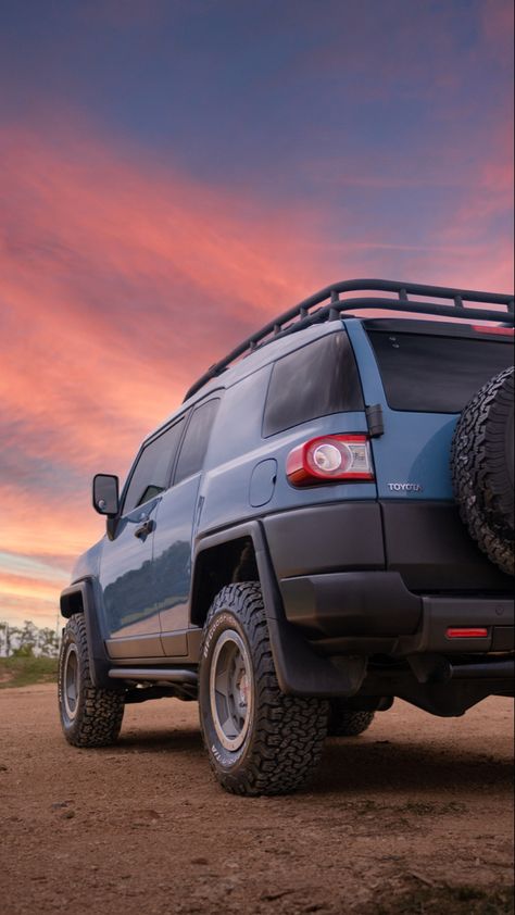 Blue Fj Cruiser, Toyota Fj Cruiser Wallpaper, Toyota 4, Blue Car, Toyota Fj Cruiser, Fj Cruiser, 4 Life, Dream Car, Car Wallpapers