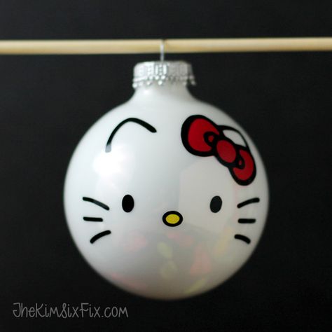 Hello Kitty Christmas Ornaments Diy, Christmas Ornament Paintings, Snoopy Ornaments Diy, Hello Kitty Ornaments Diy, Hello Kitty Christmas Decorations, Ornimates Diy, Diy Ornaments Cricut, Cute Ornaments Diy, Diy Hello Kitty Crafts