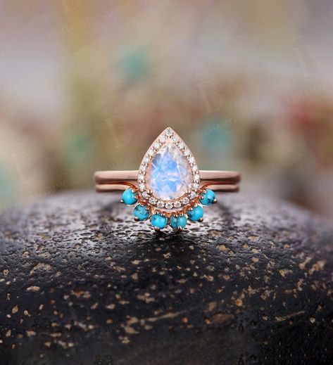 Turquoise Wedding Ring Set, Turquoise Wedding Ring, Western Wedding Rings, Turquoise Wedding Rings, Turquoise Ring Engagement, Moonstone Engagement Ring Set, Pear Cut Engagement Rings, Turquoise Wedding, Beautiful Wedding Rings