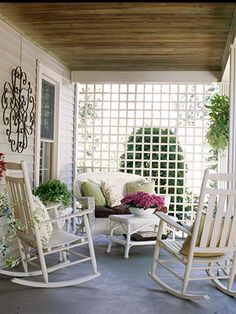 White Porch, Porch Design Ideas, Summer Porch Decor, Summer Porch, Porch Railing, Home Porch, House With Porch, Porch Design, Rocking Chairs