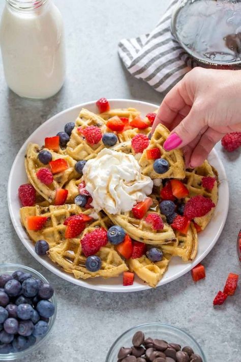 Fruity Breakfast Waffle Nachos | Strawberry Blondie Kitchen | Bloglovin’ Waffle Nachos, Strawberry Blondie, Fruity Breakfast, Chopped Fruit, Breakfast Nachos, Chocolate Chip Waffles, Breakfast Waffles, Egg Recipes For Breakfast, Frozen Chocolate