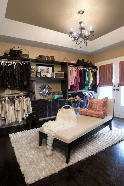 Dreamy closet Bedroom Into Closet, Organization Shoes, Diy Dressing, Toddler Closet, Dressing Room Closet, Walk In Closet Design, Closet Room, Designer Interior, Dream Closets