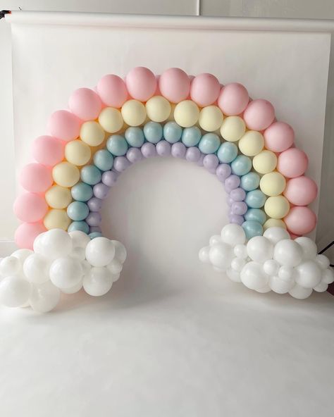 Pastel Balloon rainbow Pastel Rainbow Balloon Decorations, Balloon Arch Pastel Colors, Pastel Rainbow Butterfly Birthday Party, Butterfly Rainbow Party, Pastel Rainbow Balloon Garland, Pastel Rainbow Party Ideas, Pastel Rainbow Baby Shower Theme, Rainbow Pastel Birthday Party, Baby Shower Arcoiris Decoracion