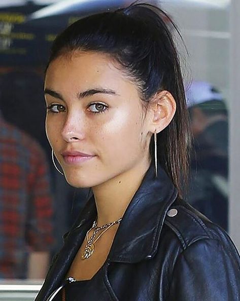 Madison Beer Makeup, I Kissed A Girl, Formal Makeup, No Makeup, Madison Beer, Beauty Tutorials, Makeup Techniques, Look Younger, Everyday Makeup