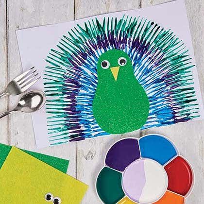 Fork Painting, Zoo Animals Preschool, Process Art Preschool, Preschool Painting, Fork Art, Shrink Art, Painting Activities, Scratch Art, Drawing Activities