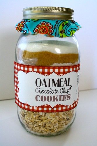 Today’s printable is 2 things.. It’s a recipe tutorial on how to create a pretty jar mix for oatmeal cookies, And it comes with a cute printable label to paste on to the jar. It’s one of those perfect token gifts when you don’t want to show up somewhere empty handed yet you are short … Continue Reading Mason Jar Cookie Recipes, Mason Jar Mixes, Mason Jar Cookies Mix, Mason Jar Cookies, Recipe For Teens, Recipe Tutorial, Dessert In A Jar, Mason Jar Meals, Mason Jar Gifts