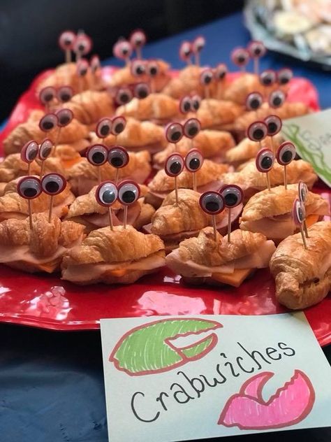 Crabby sandwiches — ocean theme/under the sea birthday party Sealife Party Ideas, Mermaid Theme Party Food Ideas, Hawaii Themed Party Games, Undersea Theme Party, Undersea Decorations, Moana Themed Food, Mermaid Games, Tropisk Fest, Mermaid Party Games