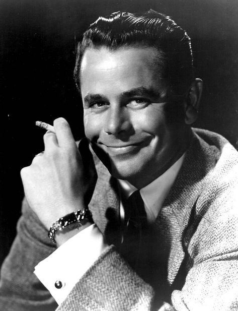 Glen Ford, Glenn Ford, Old Hollywood Actors, Vintage Movie Stars, Built Ford Tough, Hollywood Men, Classic Movie Stars, Old Hollywood Stars, Web Tools