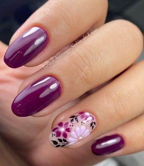 Nail Design Valentine, Nail Ideas Classy, Nails Design For Short Nails, Nail With Design, Nail Classy, Black And White Nail, Plum Nails, Manicure Nail Designs, Fancy Nails Designs