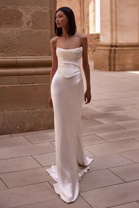 Calvin Klein Wedding Dress, Strapless Mermaid Wedding Dress Simple, Satin Wedding Dress Aesthetic, Open Back Silk Wedding Dress, Corset Silk Wedding Dress, Corset Satin Wedding Dress, Convertible Wedding Dress Long To Short, Corset Wedding Dress Vintage, Milla Nova Wedding Dresses