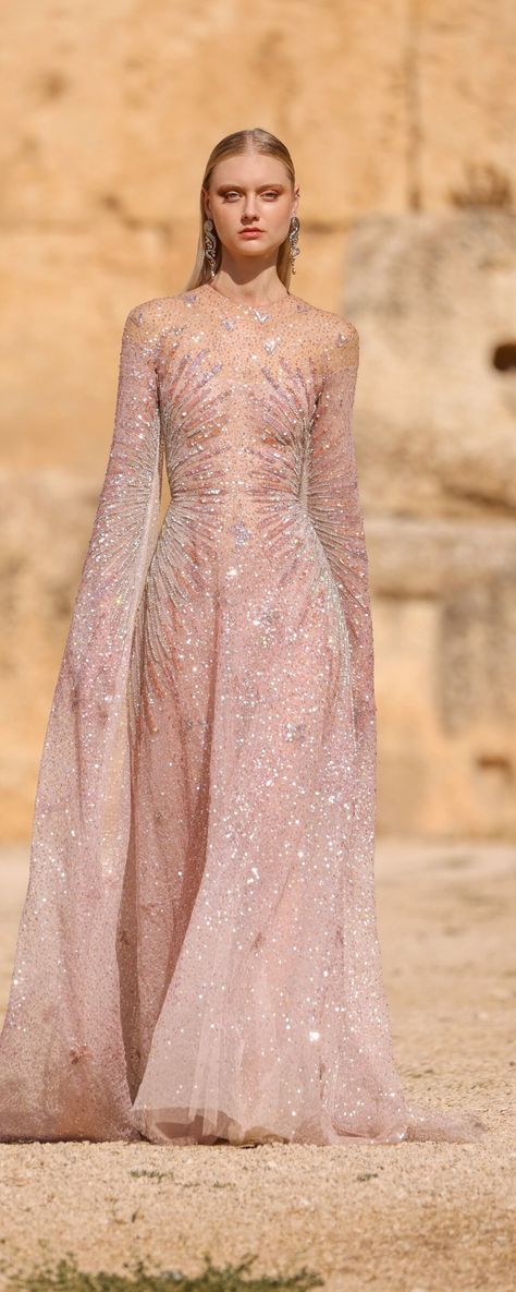 Tulle Maxi Dress, Beaded Tulle, Gareth Pugh, Georges Hobeika, Gorgeous Gowns, Fantasy Fashion, Spring 2024, Mode Inspiration, Fancy Dresses