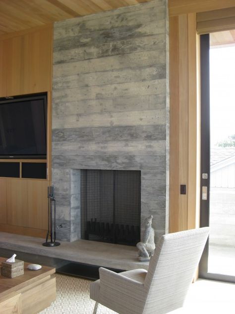 Another board formed concrete fireplace. This is my choice for the cabin, tentatively named "La Hacienda Ardilla Loca". Board Formed Concrete, Fireplace Frame, Fireplace Tile Surround, Build A Fireplace, Shiplap Fireplace, Beton Design, Concrete Fireplace, Farmhouse Fireplace, Living Room Orange