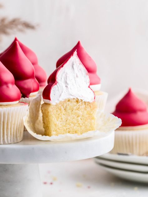 Raspberry Cream Puff, Almond Cupcakes, Flourless Brownies, Raspberry Cupcakes, Raspberry Mousse, Berry Tart, Raspberry Cream, Freeze Dried Raspberries, Cupcake Tray