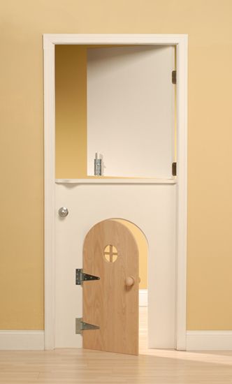 doors for kids Safety Doors, Half Doors, Church Nursery, Dutch Door, Toy Rooms, Childrens Church, Church Decor, Toddler Room, Child Safety