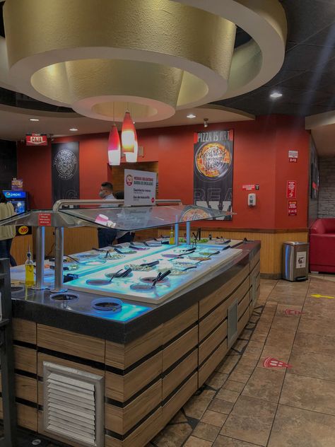 Pizza Hut, Aesthetic, comida Pizza Hut Aesthetic, Hut Aesthetic, Morning Magic, Fotos Aesthetic, Pizza Hut, Road Trip Fun, Saturday Morning, Poker Table, 3d Animation