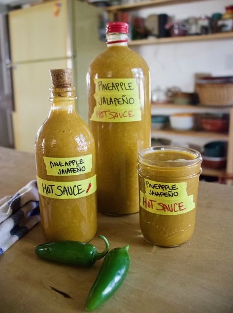 Pineapple Ghost Pepper Hot Sauce, Pineapple Hot Sauce Recipe, Pineapple Hot Sauce, Jalapeno Hot Sauce Recipe, Canning Sauces, Jalapeño Hot Sauce, Make Popsicles, Hot Pepper Recipes, Pineapple Sauce