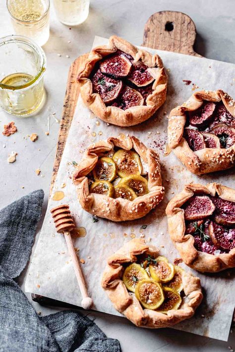 Galette Recipes Savory, Galette Photography, Gallete Recipe, Fig Galette, Peach Dinner, Goat Cheese Honey, Bojon Gourmet, Sweet Appetizer, Caramelized Shallots