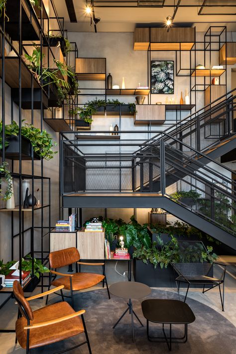 Gallery of Ibis hotels - New concept / FGMF Arquitetos - 10 Loft Cafe, Café Design, Loft House Design, Hotel Lobby Design, Industrial Office Design, Casa Loft, Bilik Idaman, Eco Hotel, Stair Case