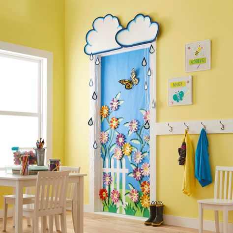 April Showers Classroom Door Décor Classroom Decor Spring, Flower Door Decorations Classroom, Spring Decorations Classroom, School Door Decorations Preschool, Door Decoration For School, Flower Door Decorations, Classroom Door Decorations Ideas, School Door Decoration Ideas, Door Decorations For Classroom