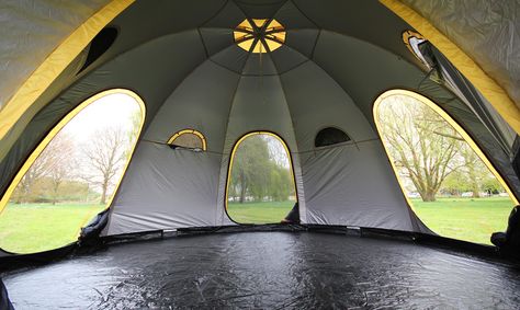 The British company M2C Innovation has introduced POD Tents, a more glamorous step up from single tents, which can be built into multi-room units for festivals or big family events. Pod Tents, Basket Training, Trampoline Tent, Tenda Camping, Camping 101, Big Tents, Family Tent Camping, Cabin Tent, Family Tent