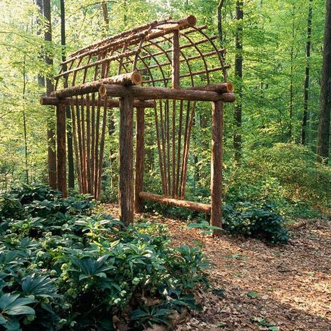 A simple arbor can add rustic charm to a country or wooded landscape. Pick your favorite natural style from this collection. Arbor Ideas, Rustic Arbor, Arbors Trellis, Beautiful Home Gardens, Building A Pergola, Garden Arbor, Rustic Garden Decor, Garden Trellis, Garden Structures