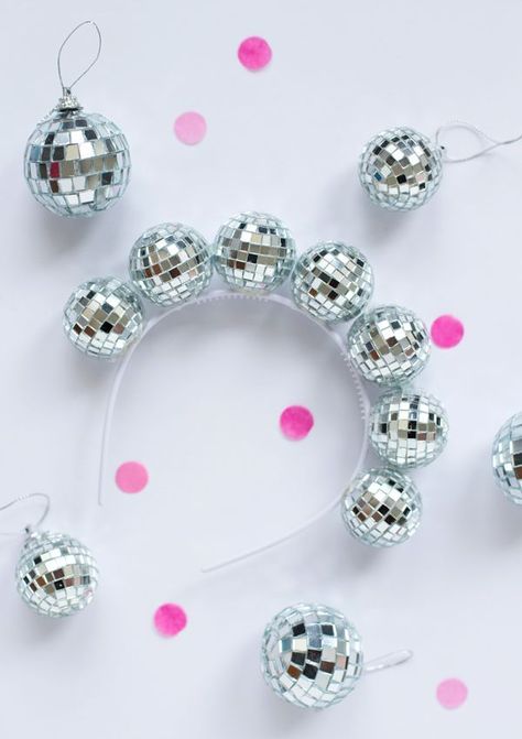 Disco Ball Headband! Festa Rock Roll, Diy Disco Ball, Disco Decor, Disco Birthday Party, Disco Decorations, Disco Party Decorations, Disco Theme, Diy Crown, Nye Party