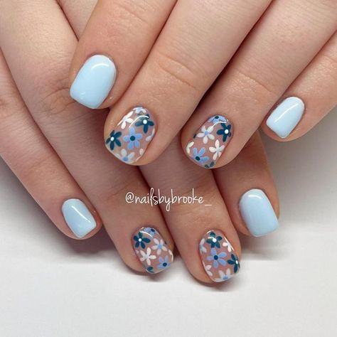 Short Fake Nails, Blue Acrylic Nails, Colorful Nails, Summery Nails, Purple Nail, Fake Nails With Glue, Cute Gel Nails, Nails For Women, Girls Nails