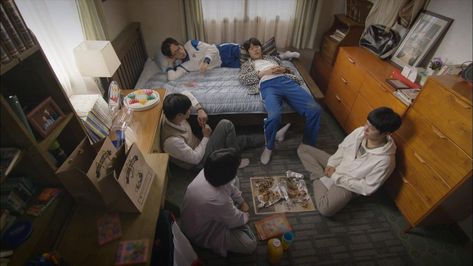 Reply 1988 Wallpaper, Photography Room, Reply 1988, Condo Interior Design, Condo Interior, Perspective Photography, K Dramas, Draw The Squad, Human Reference