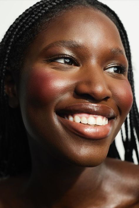 Makeup Advertising, Mousse Makeup, City Makeup, Rosy Makeup, Flushed Cheeks, Blush Trend, Dark Skin Models, Clean Beauty Makeup, Makeup Ads