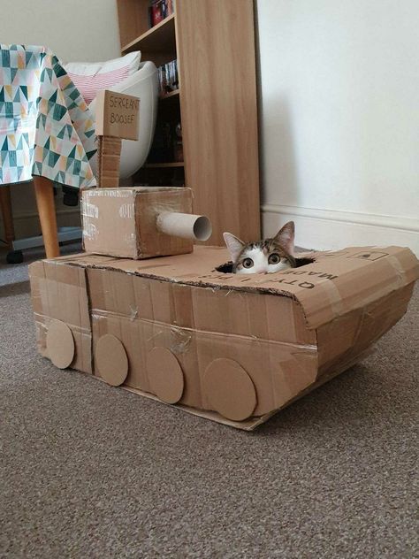 Cat House Diy Cardboard, Katt Diy, Kat Diy, Chat Diy, Cardboard Cat House, Cat Castle, Diy Cat Tree, Cat House Diy, Cat Tanks