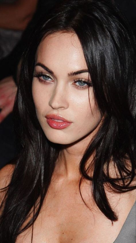 Megan Fox Now, Megan Fox Face, Megan Fox Jennifer's Body, Megan Fox Makeup, Megan Fox Hair, Estilo Megan Fox, Fox Makeup, Меган Фокс, Celebrity Style Icons