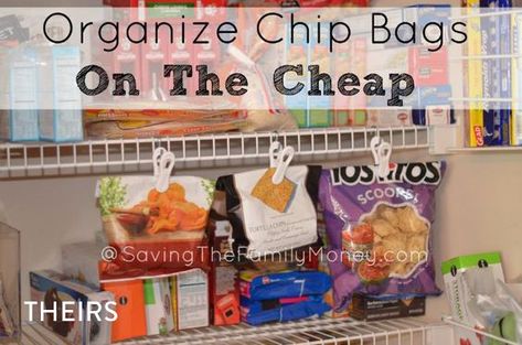 Chip Organization, Kitchen Pantries, Diy Kitchen Shelves, Dollar Diy, Pantry Organization Ideas, Organizing Kitchen, Armoire D'angle, Organization Pantry, Organizational Hacks