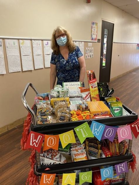 Teacher Appreciation Week Snack Cart, Birthday Gram Ideas, Teacher Appreciation Snack Cart Ideas, Appreciation Snack Cart, Treat Cart Ideas, Teacher Treat Cart, Snack Cart For Teachers, Treat Cart For Teachers, Woot Woot Wagon For Teachers