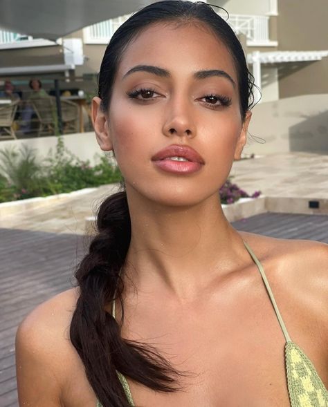 CINDY KIMBERLY Cindy Wolfie, Brown Sequin Dresses, Cindy Kimberly, Si Swimsuit, Nose Job, Celebrities Humor, Cosmetic Skin Care, Celebrity Makeup, Girls In Love