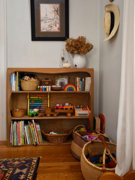 Toy Storage Hacks, Waldorf Playroom, Homeschool Room Design, Toy Shelves, Wood Bookshelves, Use Less, Nursery Room Inspiration, Kids Room Inspiration, Kid Toy Storage