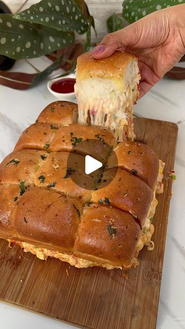 Alisha Bansal on Instagram: "Crispy Cheesy Peri Peri Pav   For complete detailed recipe, link 🔗 is in bio   Follow @anyonecancookwithdr.alisha for more such easy recipes   #cheesypav #pav #perperigarlicpav #garlicpav #masalapav #cheesymasalpav #pavrrcipe #crispysmacks #easysnacks #newsmackideas #easyrecipes #cheesyvadapav #paneergarlicpav #periperimasala #periperisauce #snacksforkittyparty #partysnacks #cheesysnacks #cheesesnacksforkids #kidssnacksideas #foodvideos #easysnacks #foodlife #foodnetwork #lifeoffoodie #lifeoffoodblogger #lifeoffoodvlogger" Pav Recipes Indian, Indian Diet Recipes, Pav Recipe, Peri Peri Sauce, Indian Diet, Peri Peri, Cheese Snacks, Food L, Easy Snack Recipes