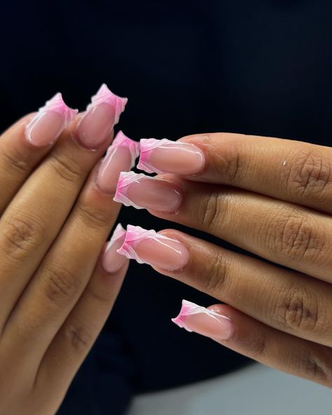 Neutral Nails Inspo Aesthetic, Pink Fresh Tip Nails, Classy Baddie Nails Short, Birthday Nails Classy, Birthday School Outfit, Classy Pink Nails, Classy Gel Nails, Acrylics Ideas, Baddie Nails Short