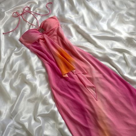 All Posts • Instagram Hot Prom Dress, Ombre Pink, Pink Chiffon, Prom Dress Inspiration, Pretty Prom Dresses, Halter Maxi, Silk Gown, Chiffon Prom Dress, Black Prom Dresses