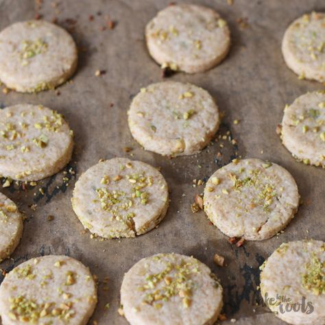 Pistachio Cardamom Cookies, Cardamom Shortbread, Best Shortbread Cookie Recipe, Pistachio Cardamom, Cardamom Cookies, Vegan Shortbread, Pistachio Cookies, Holiday Cookie Exchange, Holiday Boutique