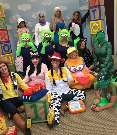 Toy Story group Halloween costumes! Office Halloween Group Costumes, Halloween Costumes Group Teachers, Group Work Costumes Halloween, Group Costumes Ideas For Work, Halloween Toy Story Costumes, Toystory Halloween Costume, Toy Story 4 Costumes, Halloween Costumes Group Work, Halloween Themed Costumes