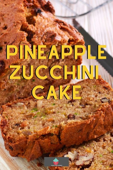 Zucchini Pineapple Bread, Zucchini Pineapple, Pumpkin Zucchini Bread, Zucchini Recipes Dessert, Zucchini Cakes Recipe, Pineapple Bread, Best Zucchini Bread, Baking Easy, Soft Cake