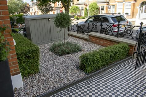 Terraced House Front Garden Ideas, Minimalist Front Garden, London Front Garden Ideas, 1930s House Front Garden, Terraced Front Garden, Small Square Front Garden Ideas, Paved Front Garden Ideas, Front Garden Path Ideas, Uk Front Garden Ideas