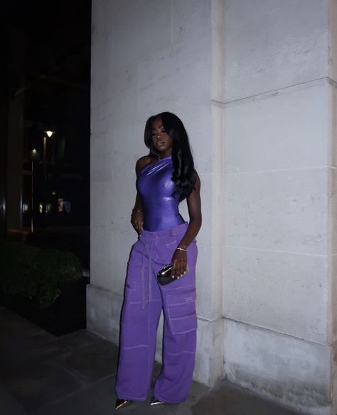 Purple Outfit Black Woman, Monochrome Purple Outfit, Fashion Outfits Purple, Blue Purple Outfit, Purple Outfits Black Women, Purple Monochrome Outfit, Baddies Outfits, Outfits Purple, Purple Chrome