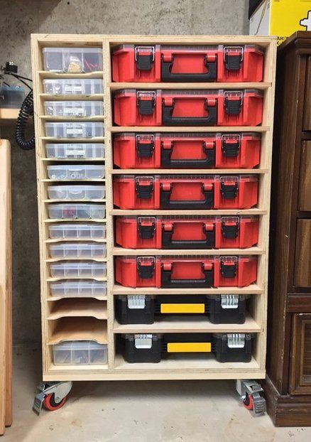 Organizer Box Cabinet Arbejdsplads Garage, Box Cabinet, Garage Storage Solutions, Garage Tool Storage, Car Workshop, Diy Garage Storage, Workshop Organization, Garage Storage Organization, Garage Tools